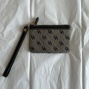 Dooney & Bourke Zip Logo Wristlet